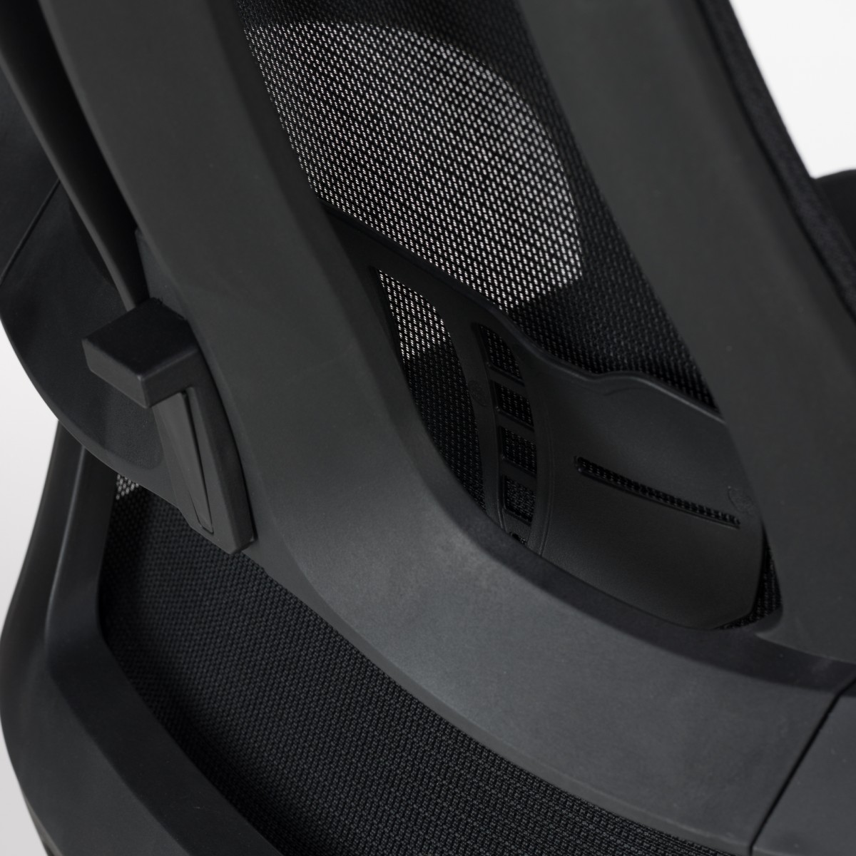 Καρέκλα γραφείου διευθυντή "MONE" ύφασμα mesh μαύρο 53x50x130